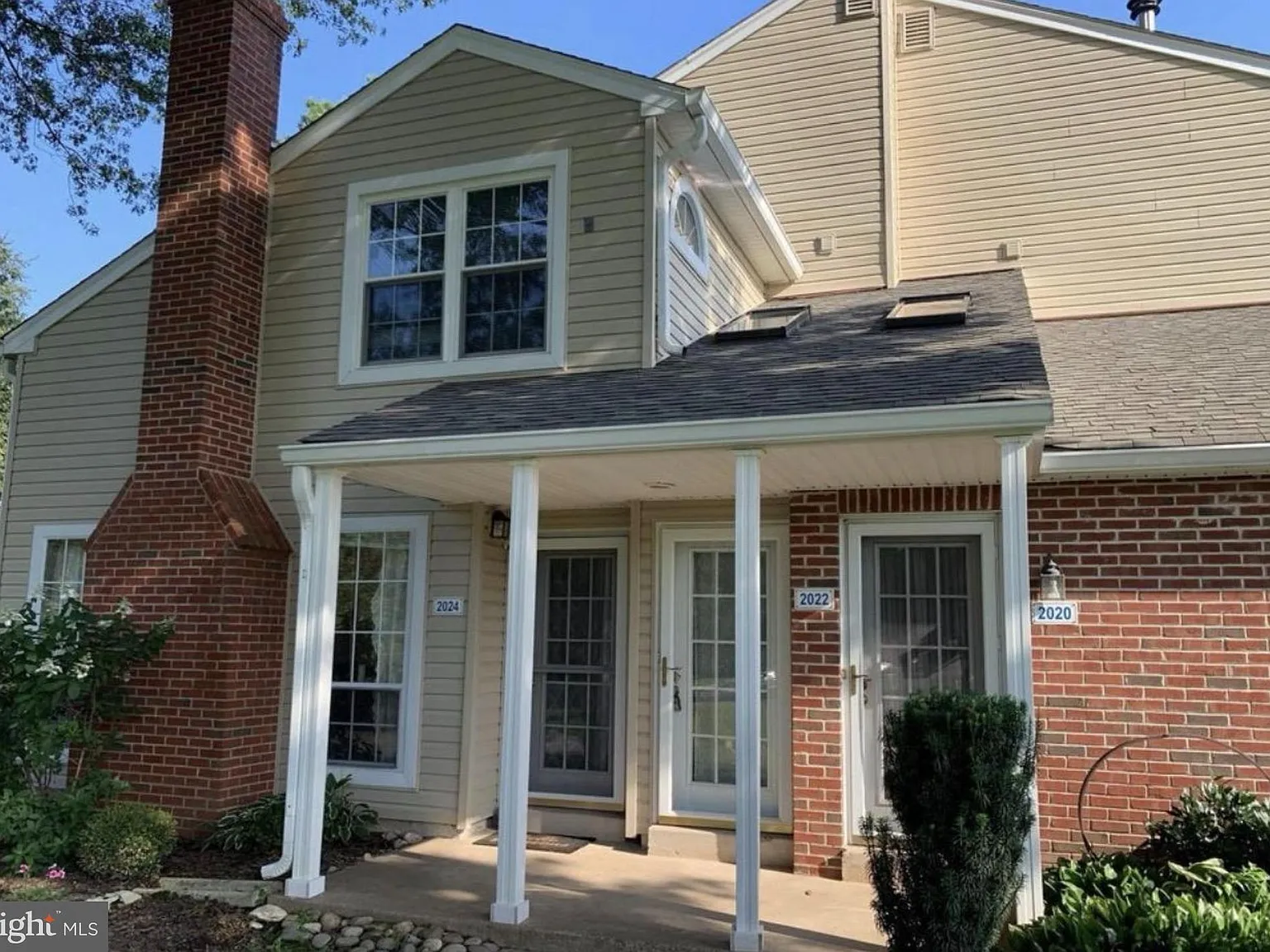 2 bed, $2,250 — Photo 1
