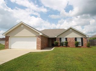 303 Cedar Grove Ln, Pearl, MS 39208
