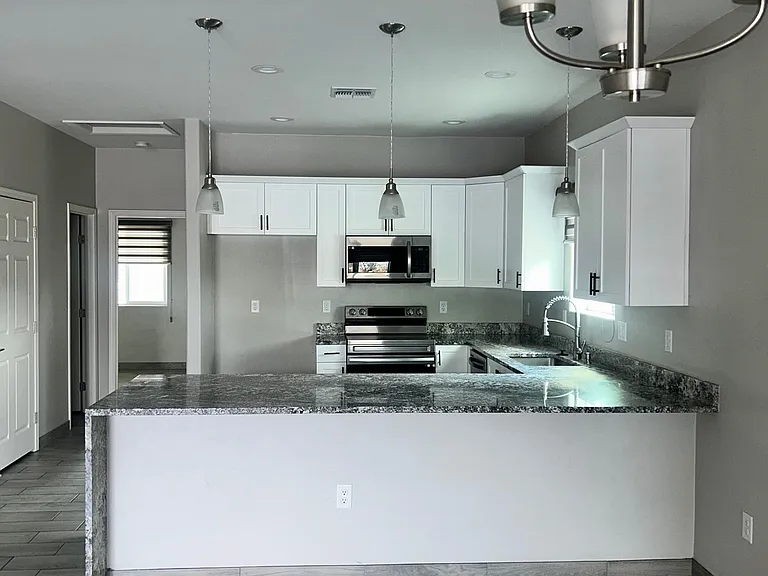1848 Silver Ct — Photo 2