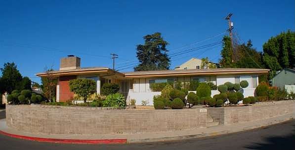Lerida Drive -- wide angle lens