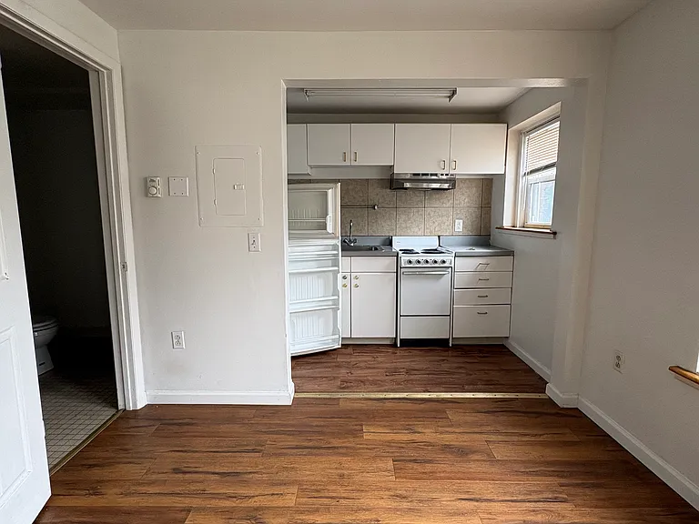2 Crandall St #1-6 — Photo 8