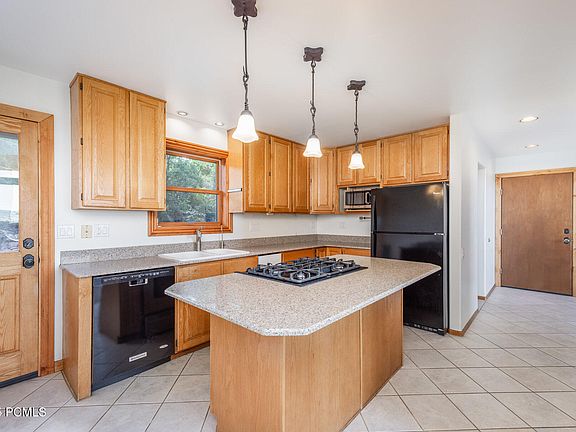 4th image of 7381 Buckboard Dr