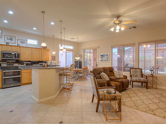 4th image of 279 W Continental Vista Pl