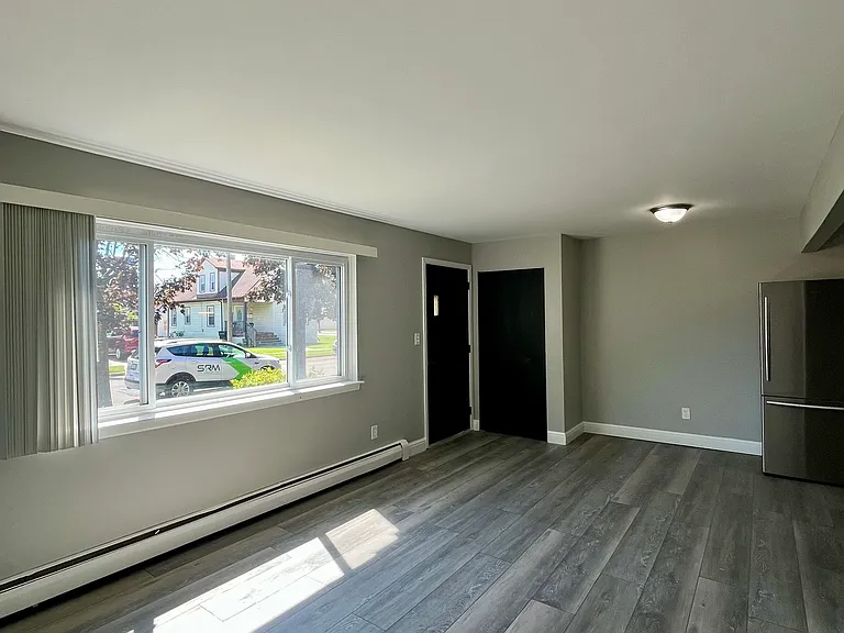 3414 13th St — Photo 3