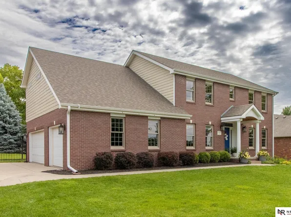6808 Ridge Rd, Lincoln, NE 68512