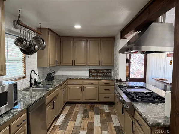 3560 Hollyberry Dr. #A, Vista, CA 92084
