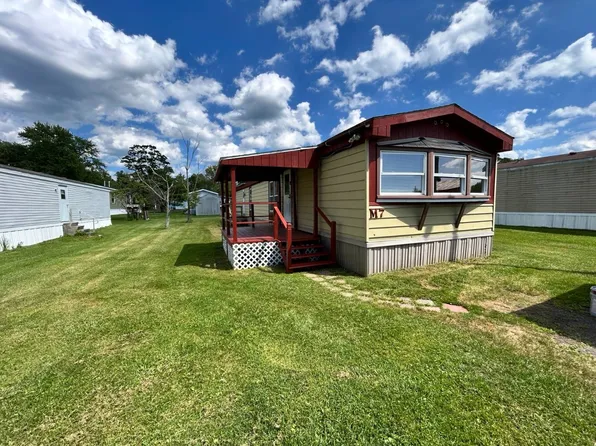 320 Thompson Rd #M07, Oswego, NY 13126
