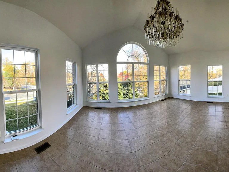 2900 Valerian Ln — Photo 5