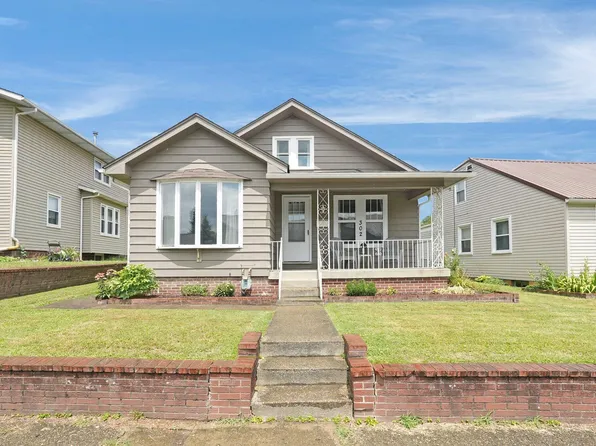 302 Angle Ave W, Logan, OH 43138