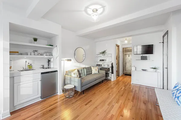 Sold by Compass | media 11