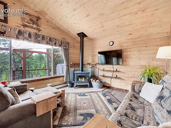 5th image of 126 Aspen Cir