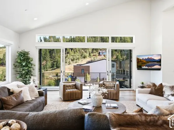 4042 W Sierra Dr #230, Park City, UT 84098