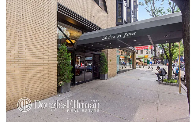 Rented by Douglas Elliman | media 15