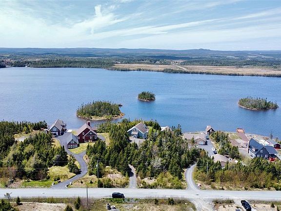 5th image of 100 Amber Drive