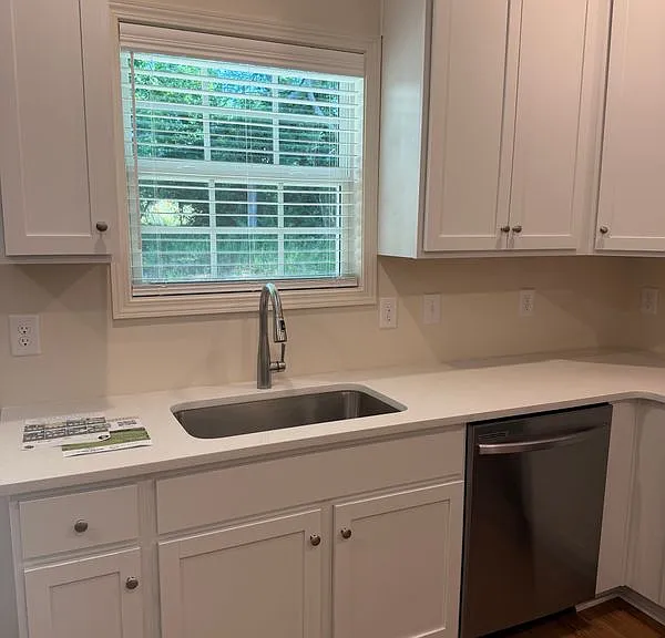 124 Centennial Ln — Photo 8