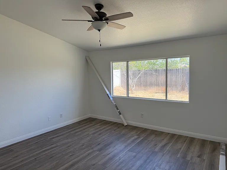 31548 Hamburg Cir — Photo 21