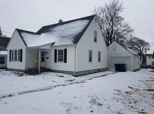 48 Hughes St, Clintonville, WI 54929
