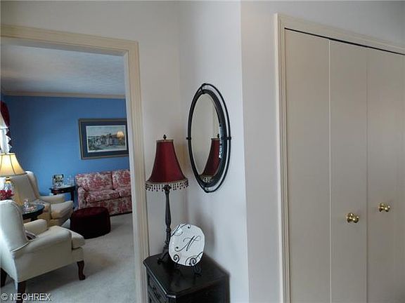4th image of 4033 Deacon Ct