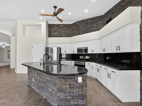 5th image of 17740 W COPPER RIDGE Drive