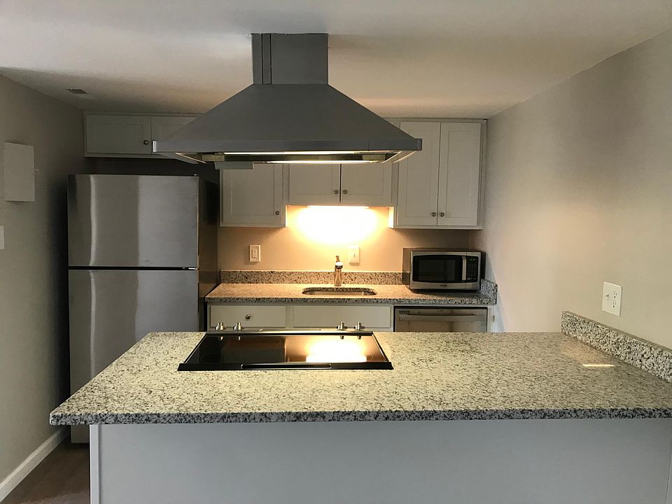 1st image of 1523 S 10th St APT 205