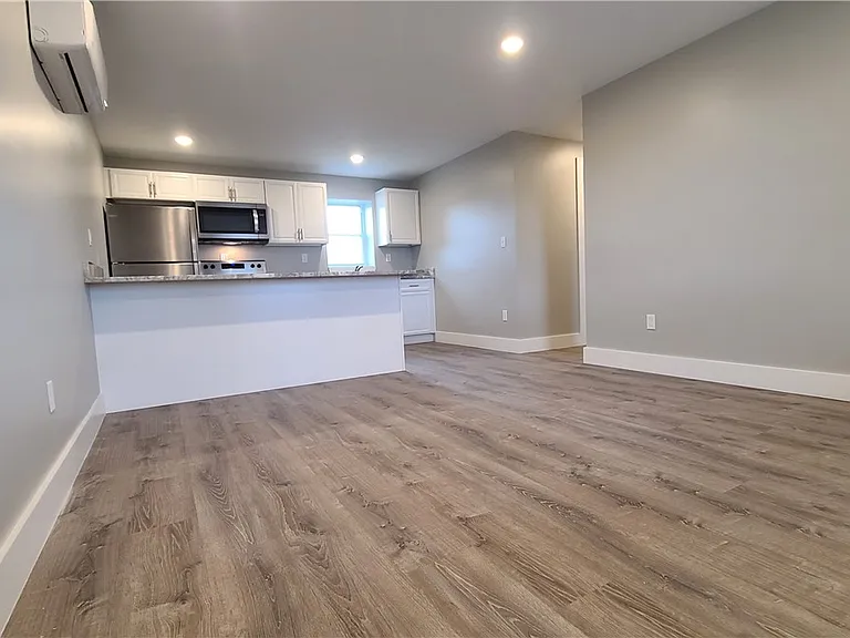 1331 Freeport Rd — Photo 16