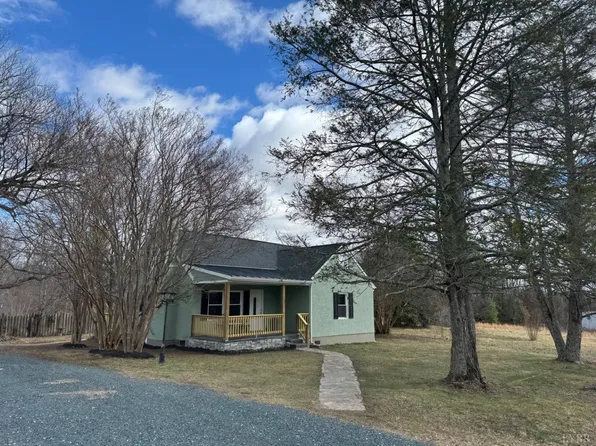 173 Dixie Airport Rd, Madison Heights, VA 24572