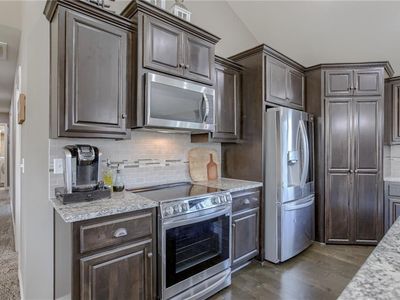 1210 Mission Dr, Raymore, MO, 64083