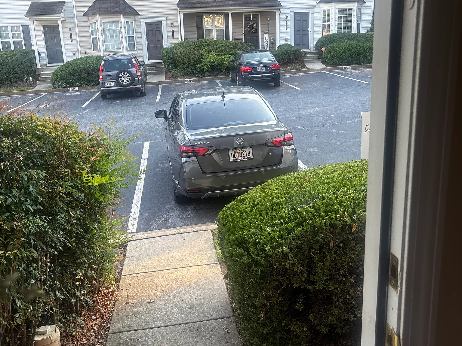 2 bed, 2.5 bath, 1380 sqft, $2,070 — Photo 2