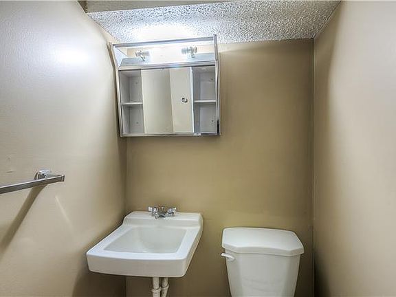 4th image of 9814 W 52nd St