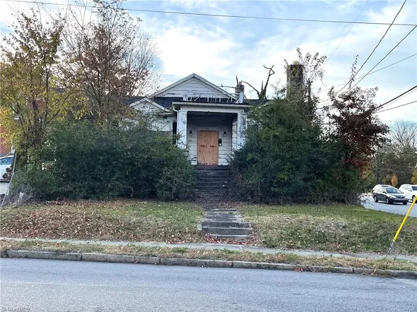 423 N Edgeworth St, Greensboro, NC 27401