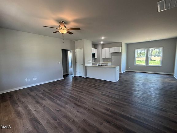 2nd image of 25 Jacobs Ridge Dr