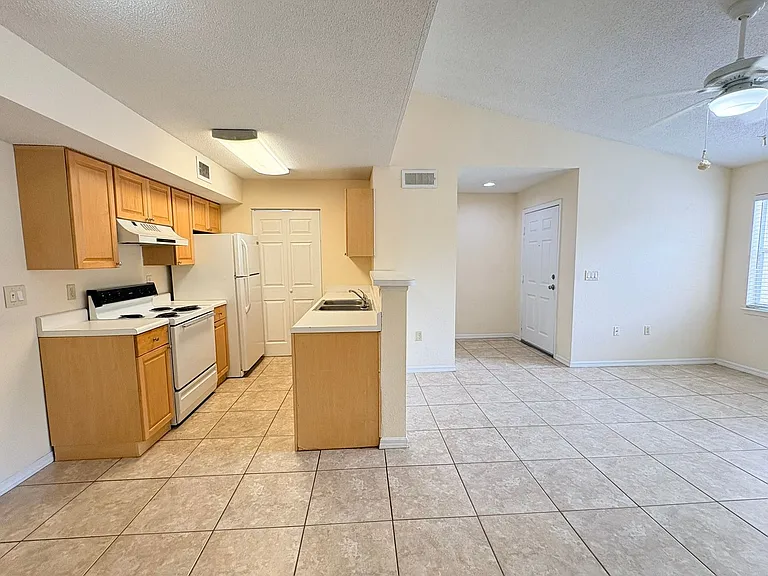 12630 Equestrian Cir #1804 — Photo 8