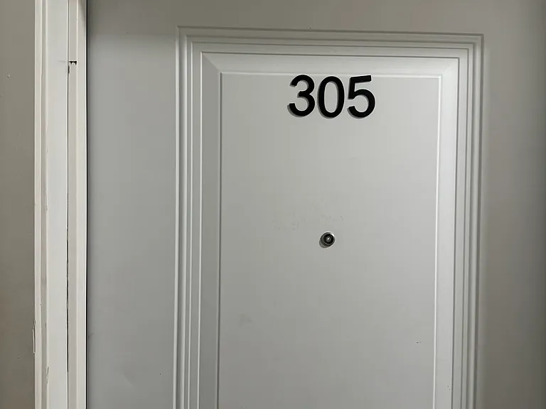 2622 University Pl NW #305 — Photo 2