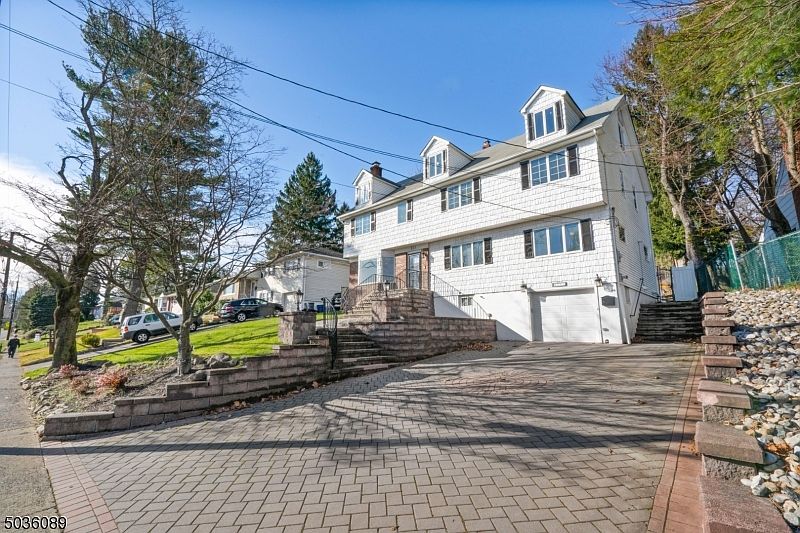 1st image of 231 Pleasant Valley Way
