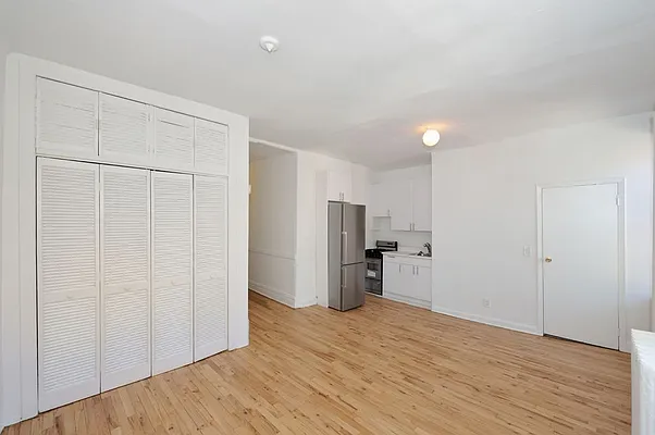 Rented by Aether Property Group | media 22