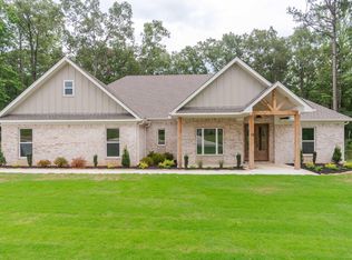 10598 Hinds Rd, Benton, AR 72019