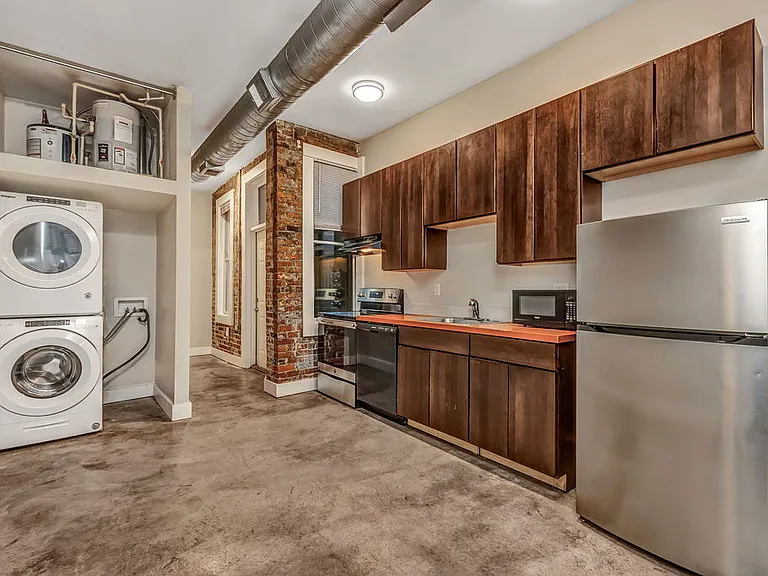 Cincinnati Lofts — Photo 1
