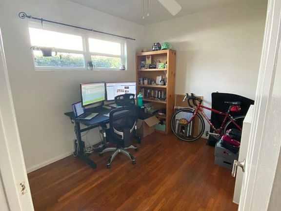 4th image of 4517 Illinois St #1