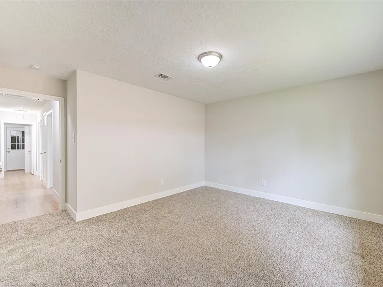 328 Meadow Wood Ct — Photo 12