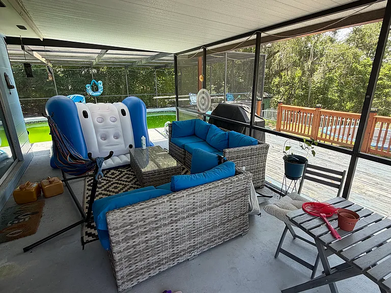 6482 Fairlawn St — Photo 9