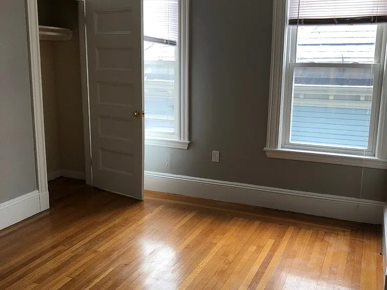 122 Calumet St #2 — Photo 6
