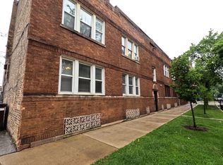 3151 W Belle Plaine Ave #1, Chicago, IL 60618