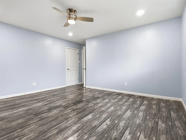 5347 Rutherglenn Dr — Photo 10