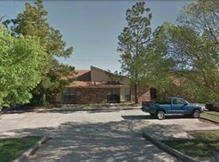 916 NE Tortoise Dr, Lawton, OK 73507
