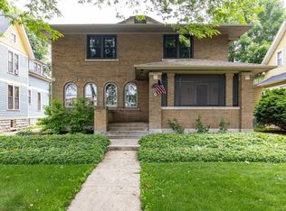 1337 Washington Ave, Oshkosh, WI 54901