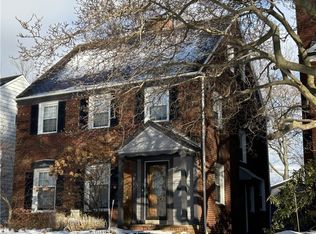 3589 Strandhill Rd, Shaker Hts, OH 44122