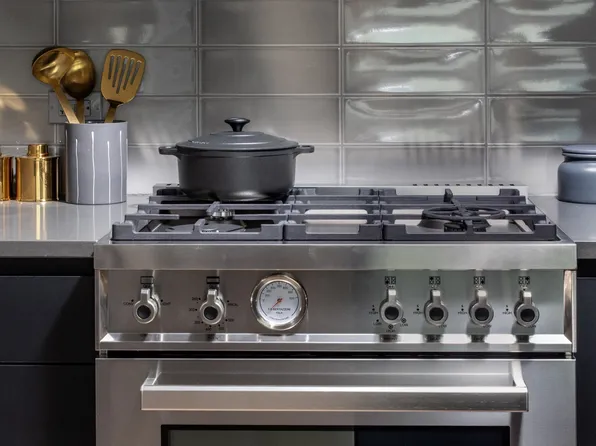 416 Kent Avenue image 10 of 23