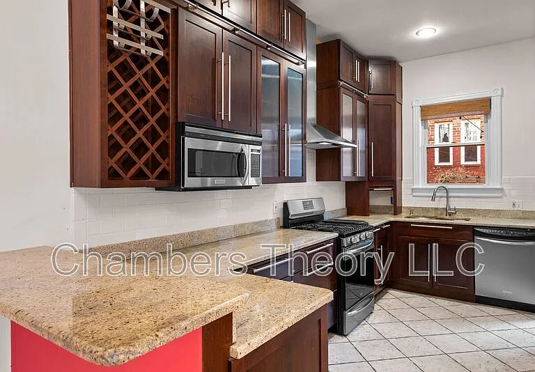 1745 1st St NW — Photo 19