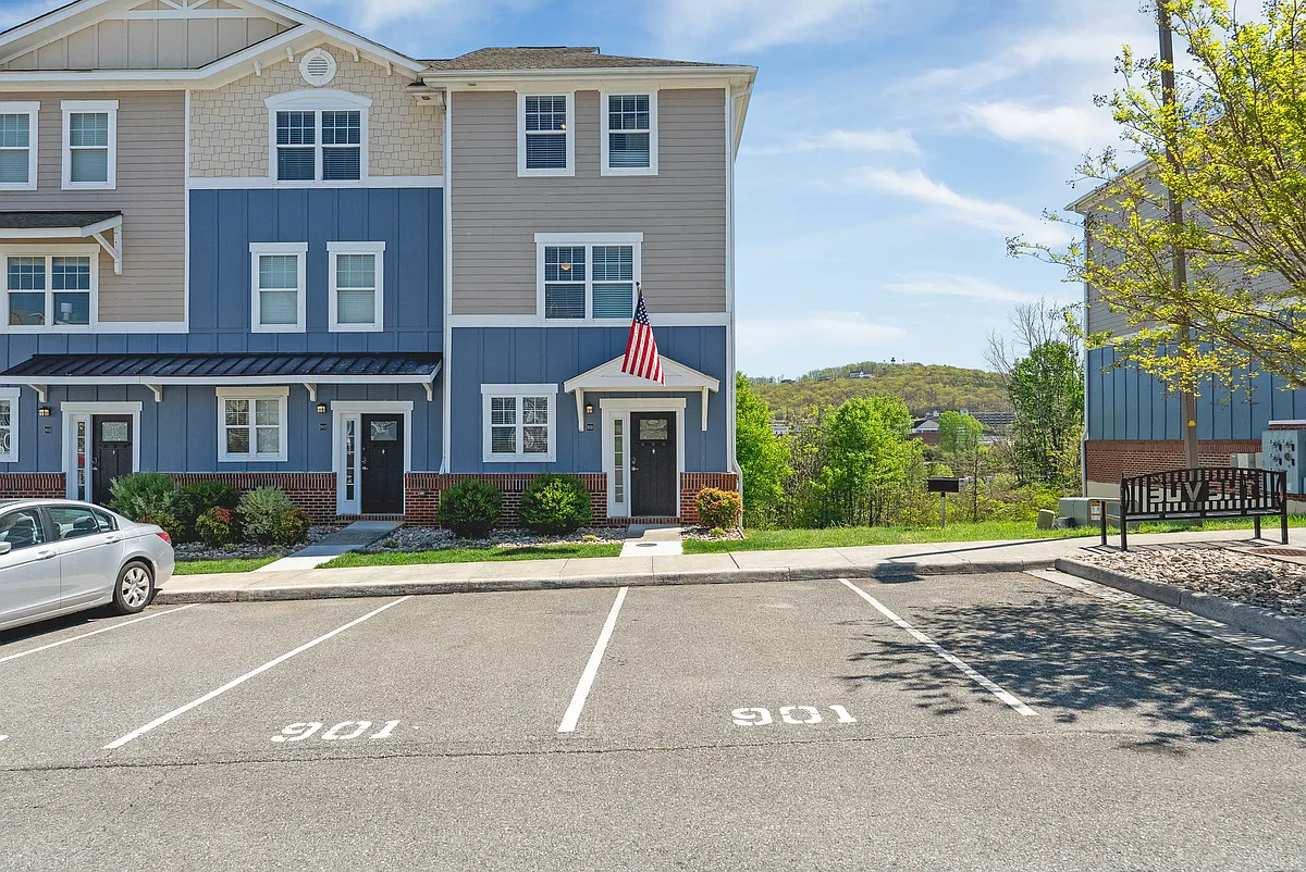 Building Photo - 1600 Wards Ferry Rd #704