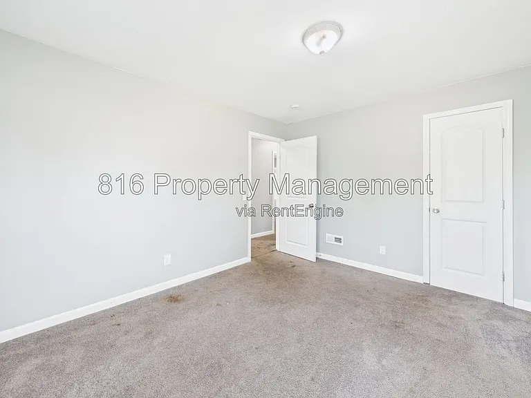 1256 Pennsylvania Ave — Photo 11